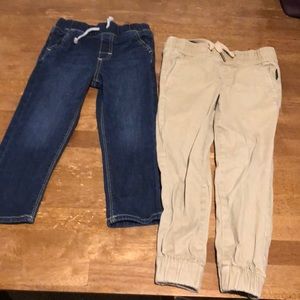 Toddler Boys 4t (1 jean and 1 khaki jogger)